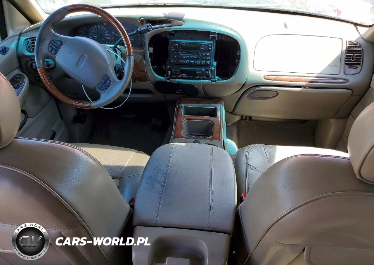 2000 Lincoln Navigator VIN:5LMEU27A8YLJ29532 - 8