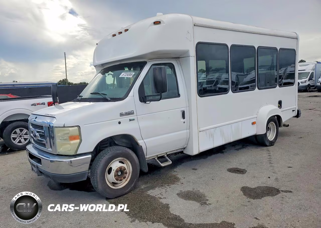 2016 Ford Econoline E350 Super Duty Cutaway Van VIN:1FDEE3FL9GDC32170 - 1