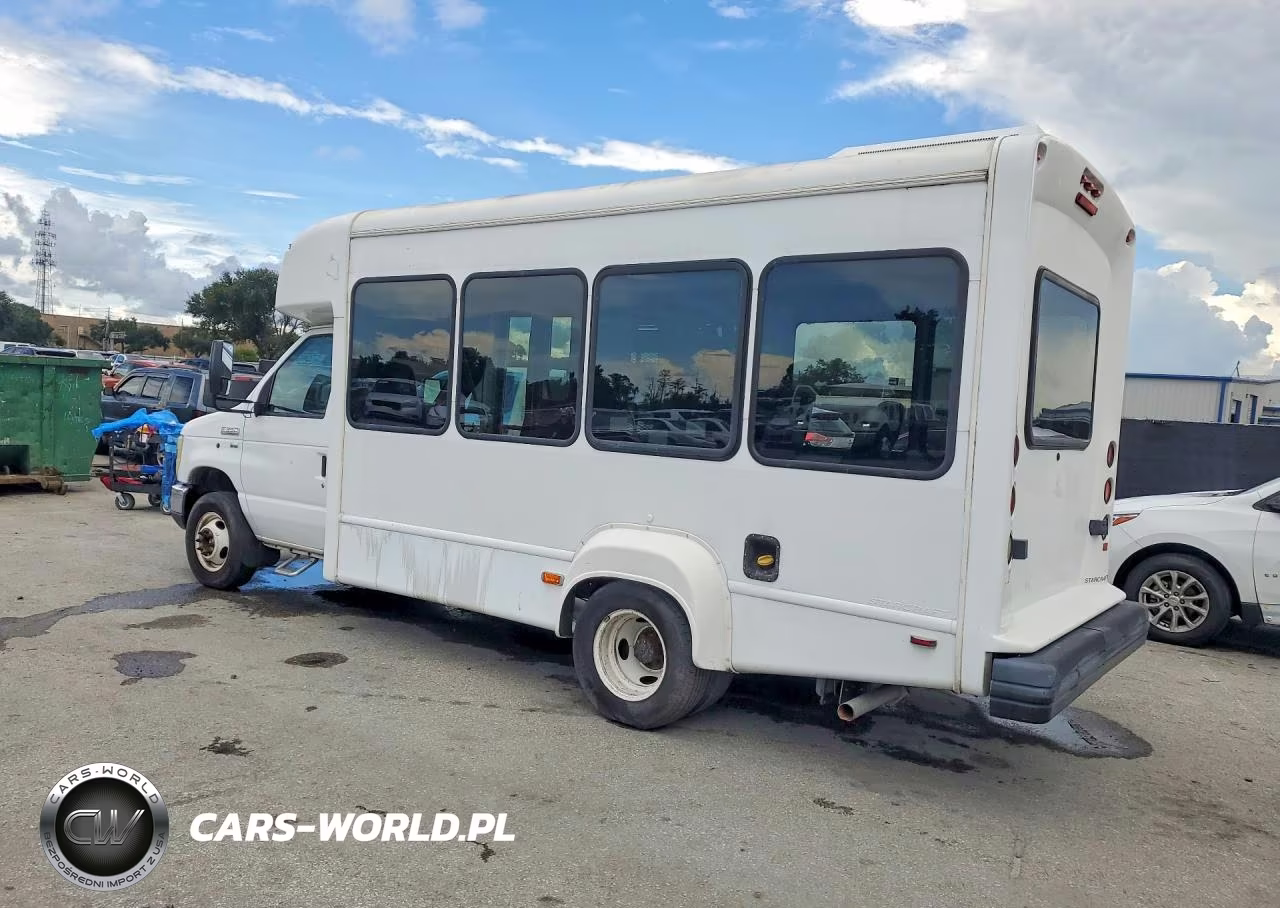 2016 Ford Econoline E350 Super Duty Cutaway Van VIN:1FDEE3FL9GDC32170 - 2
