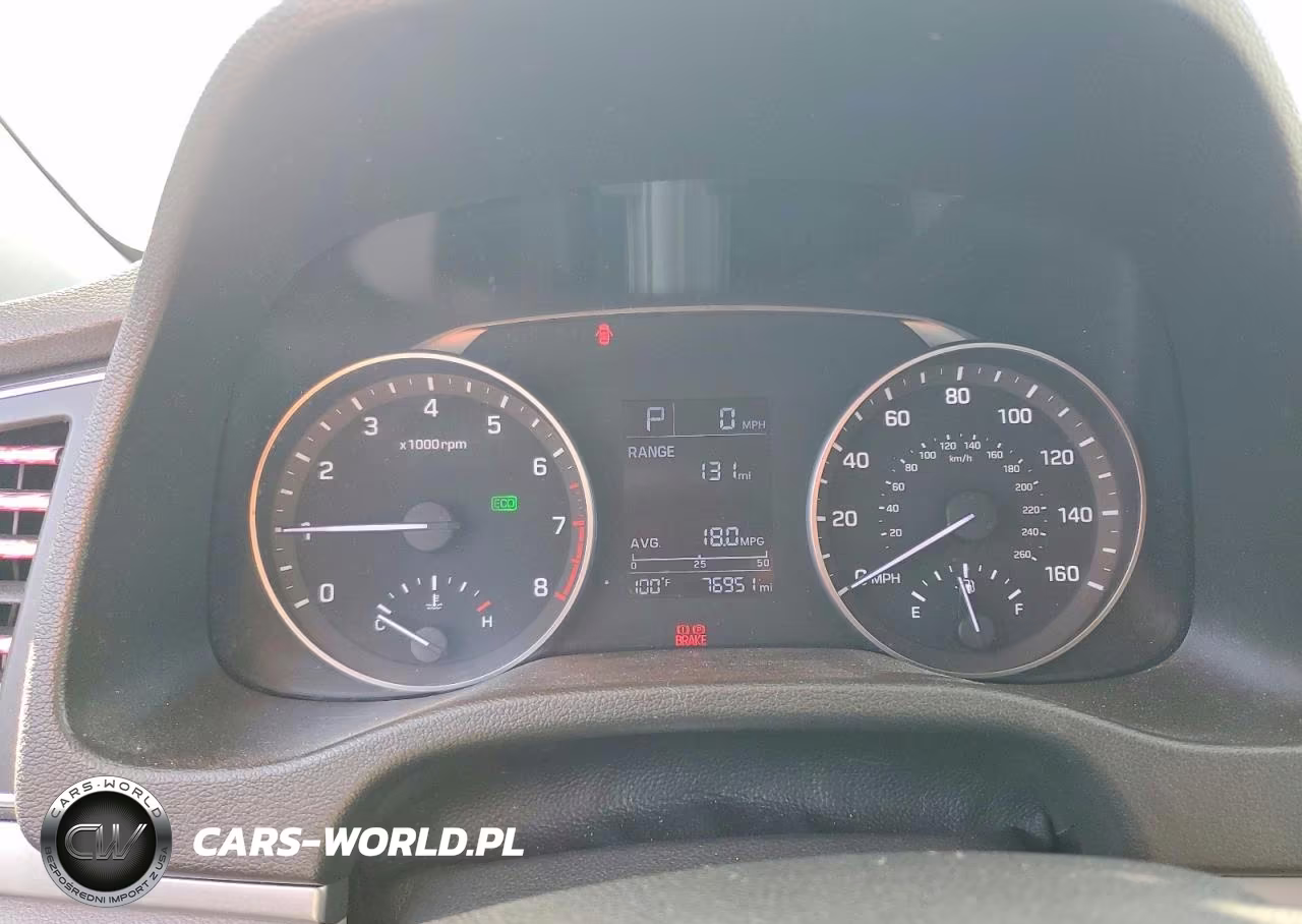 2018 Hyundai Elantra Se VIN:5NPD74LF9JH345620 - 9