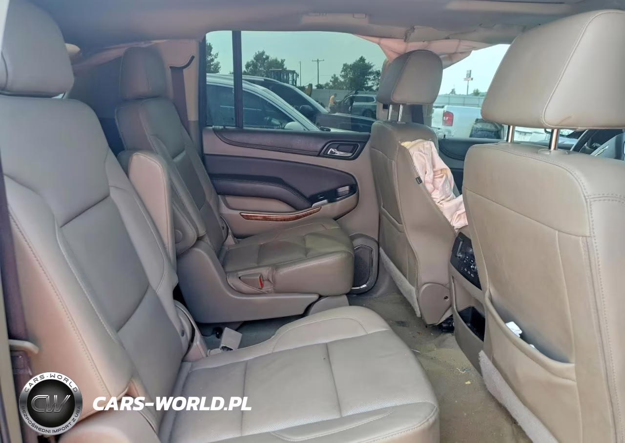 2017 Chevrolet Suburban K1500 Premier VIN:1GNSKJKCXHR347768 - 11