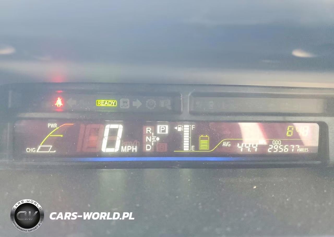 2013 Toyota Prius V Three VIN:JTDZN3EU6D3263331 - 9