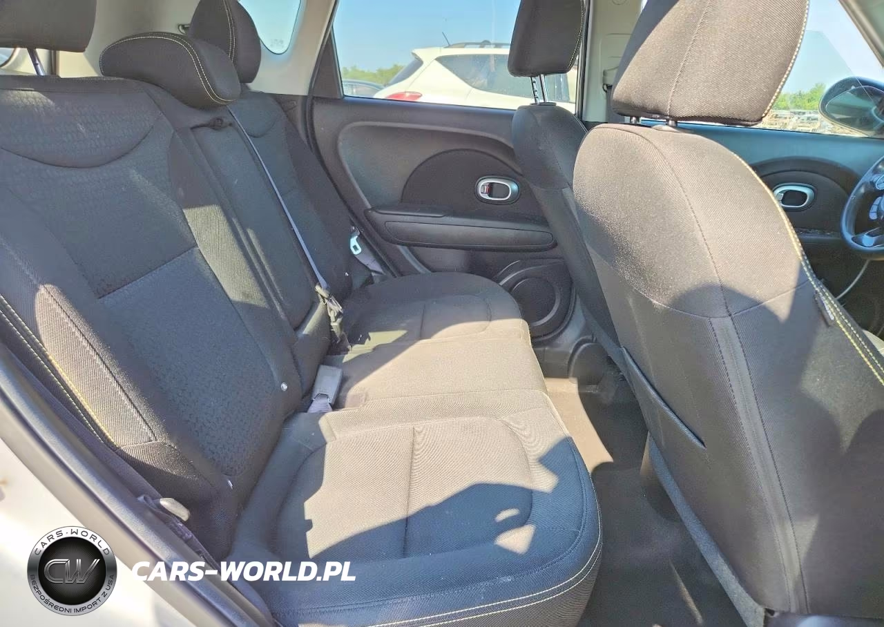 2016 Kia Soul + VIN:KNDJP3A55G7819423 - 10