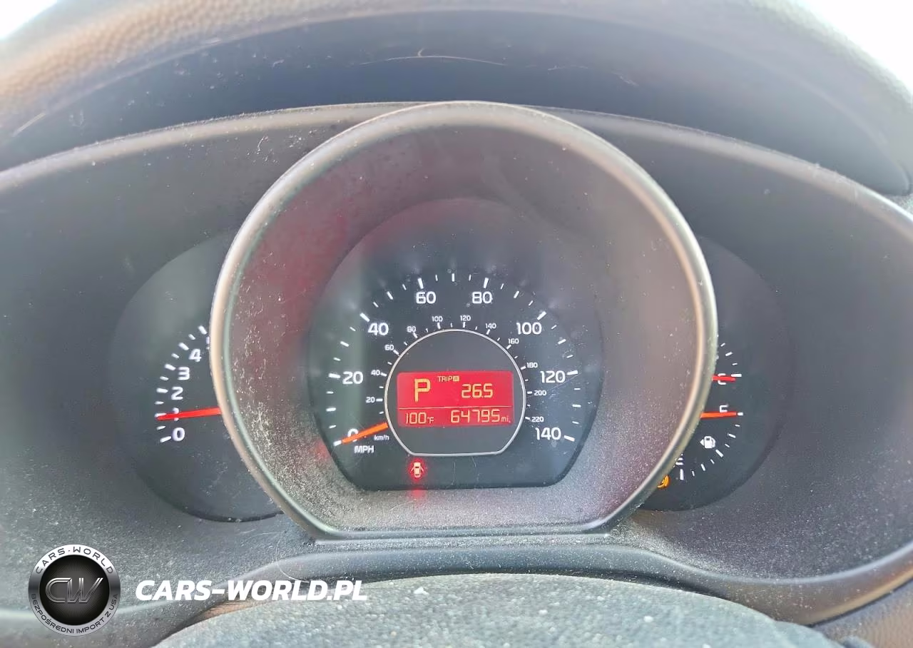 2016 Kia Soul + VIN:KNDJP3A55G7819423 - 9