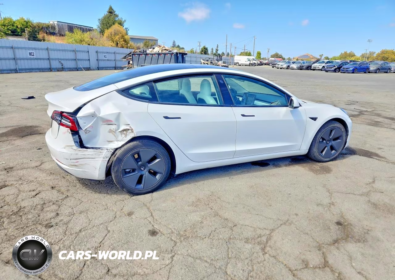 2022 Tesla Model 3 VIN:5YJ3E1EA1NF330602 - 3