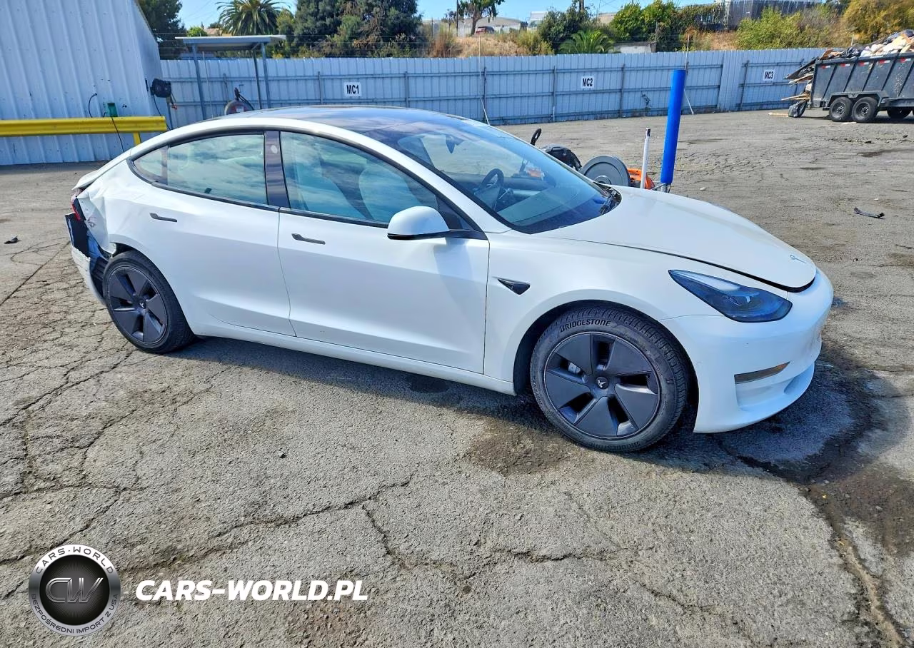 2022 Tesla Model 3 VIN:5YJ3E1EA1NF330602 - 4