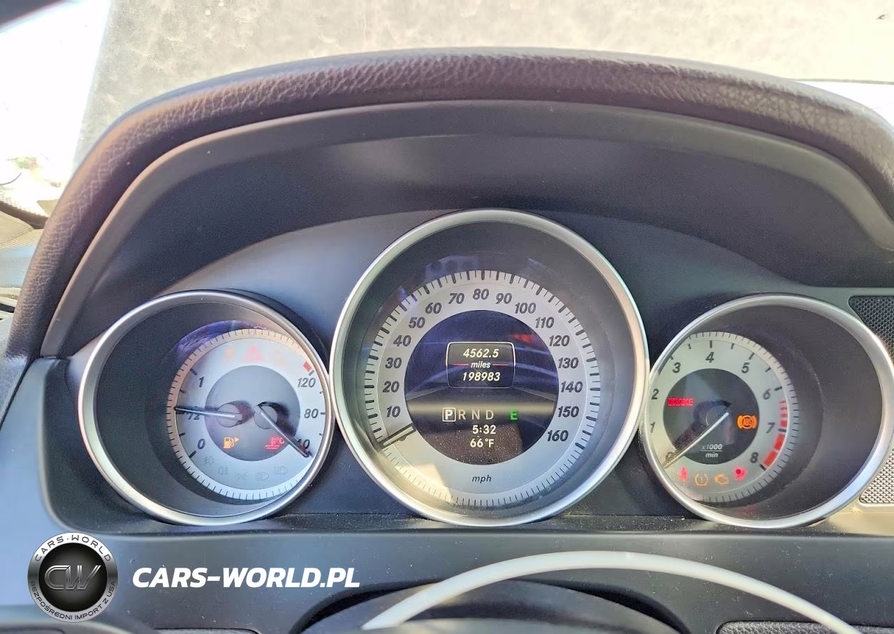 2013 Mercedes-Benz C 250 VIN:WDDGF4HB3DR267618 - 9
