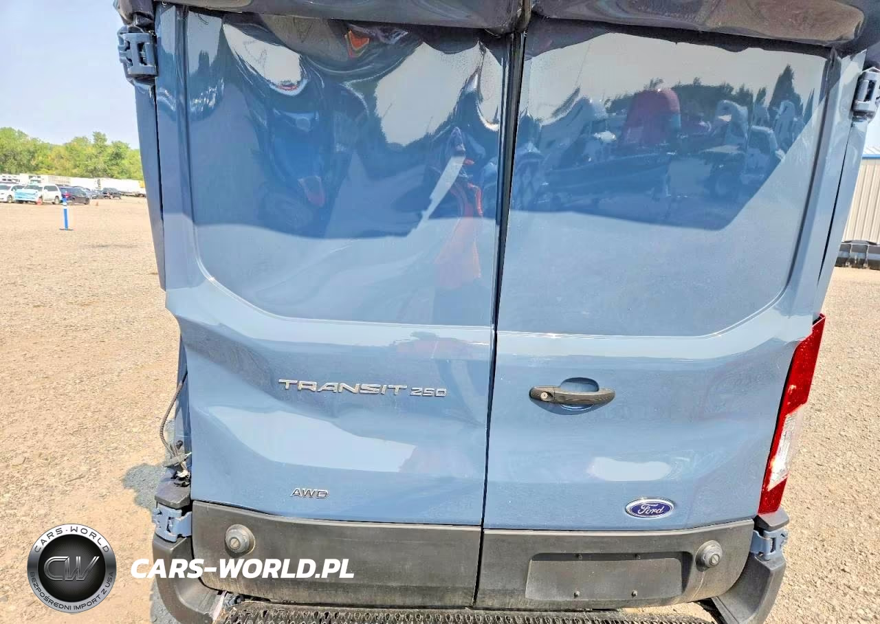 2022 Ford Transit T-250 VIN:1FTBR3U81NKA61319 - 10