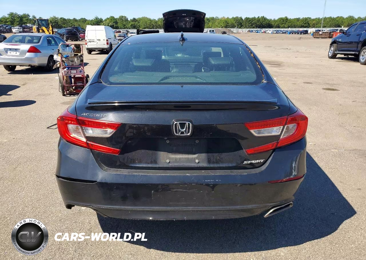 2018 Honda Accord Sport VIN:1HGCV1F3XJA204081 - 6