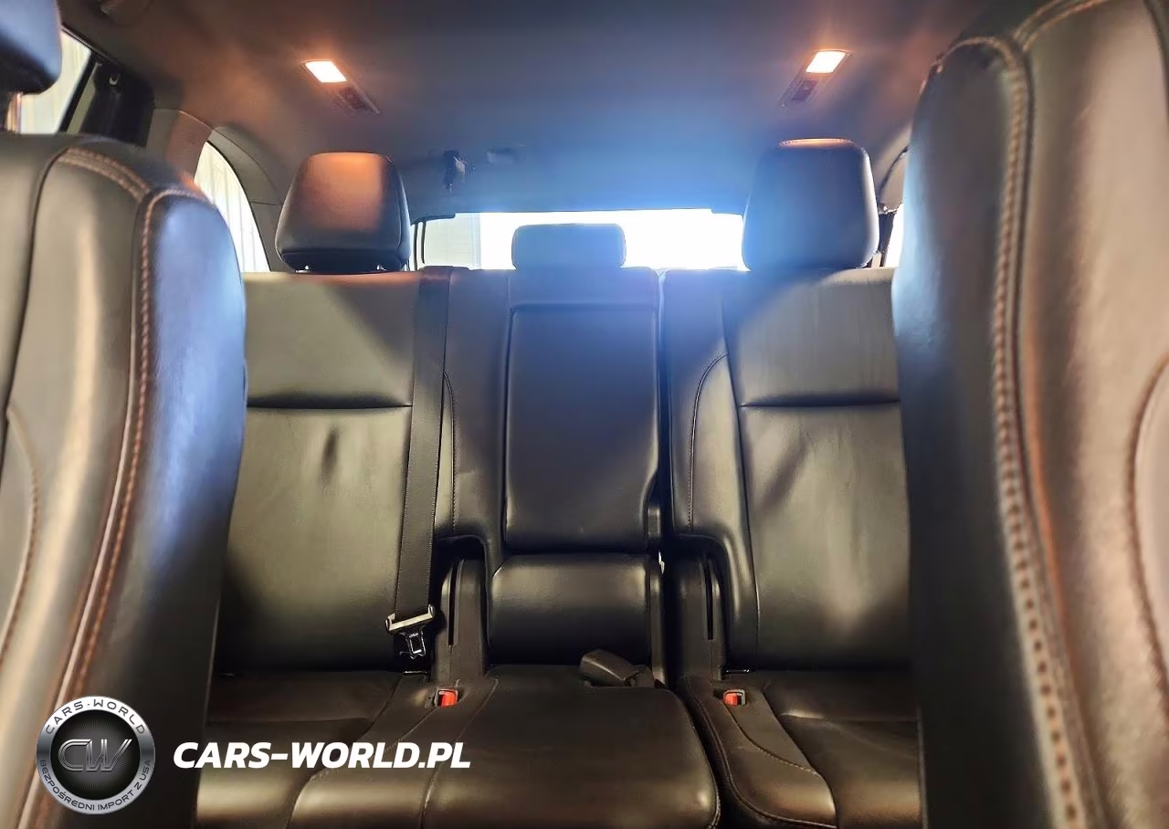 2019 Toyota Highlander Hybrid Xle VIN:5TDJGRFH4KS059456 - 10