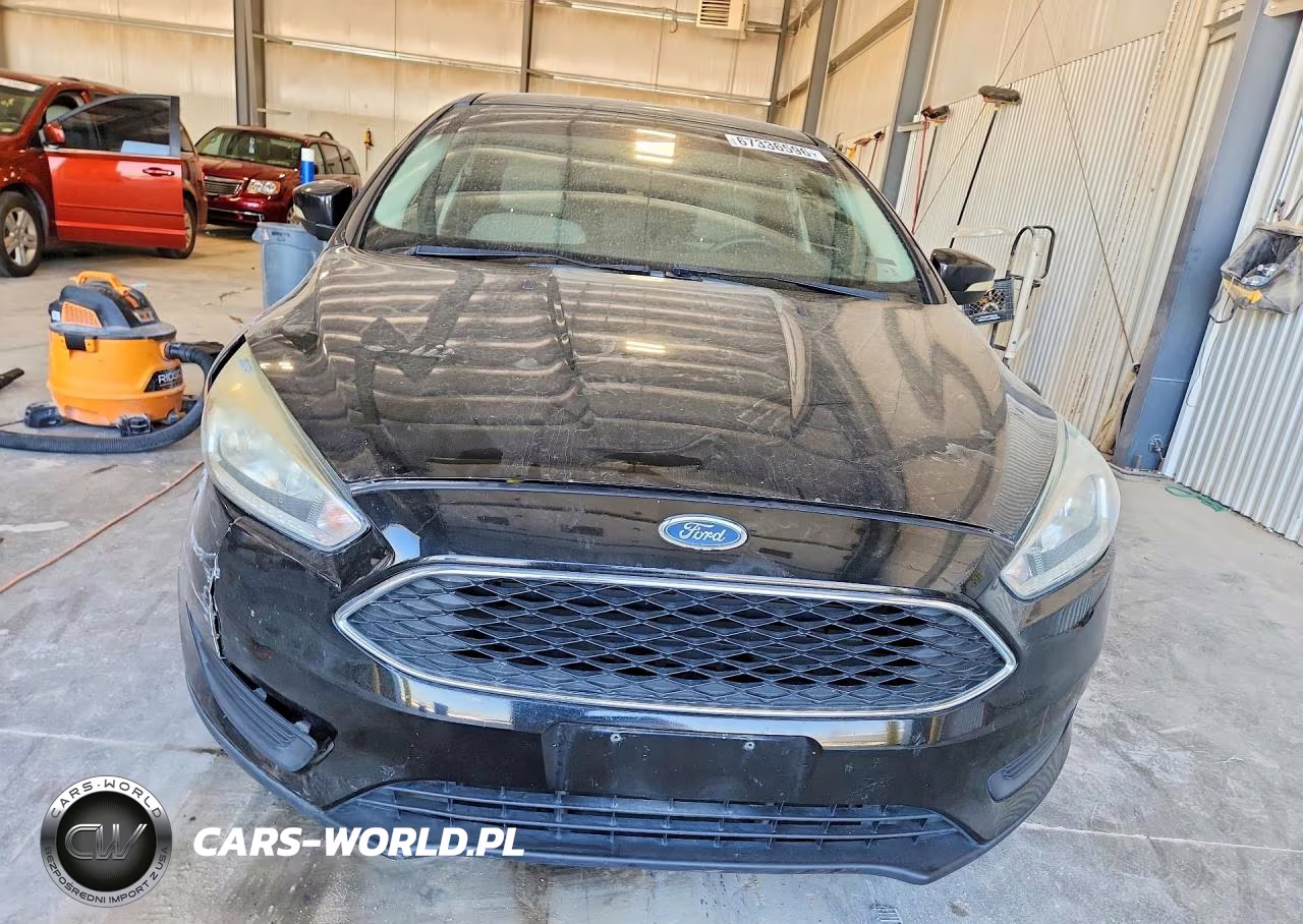 2015 Ford Focus Se VIN:1FADP3F26FL337034 - 5