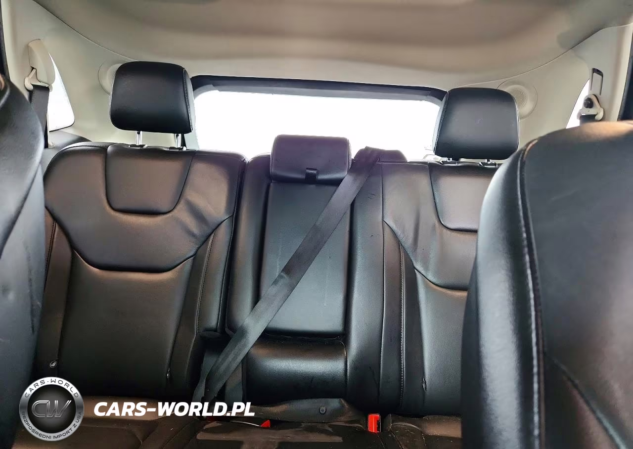 2019 Ford Edge Titanium VIN:2FMPK4K93KBC10309 - 10