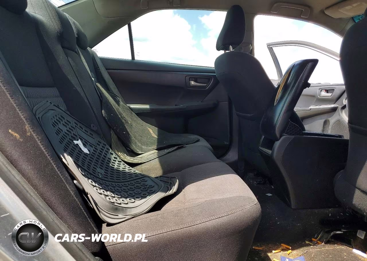 2017 Toyota Camry Le VIN:4T1BF1FK1HU723152 - 10