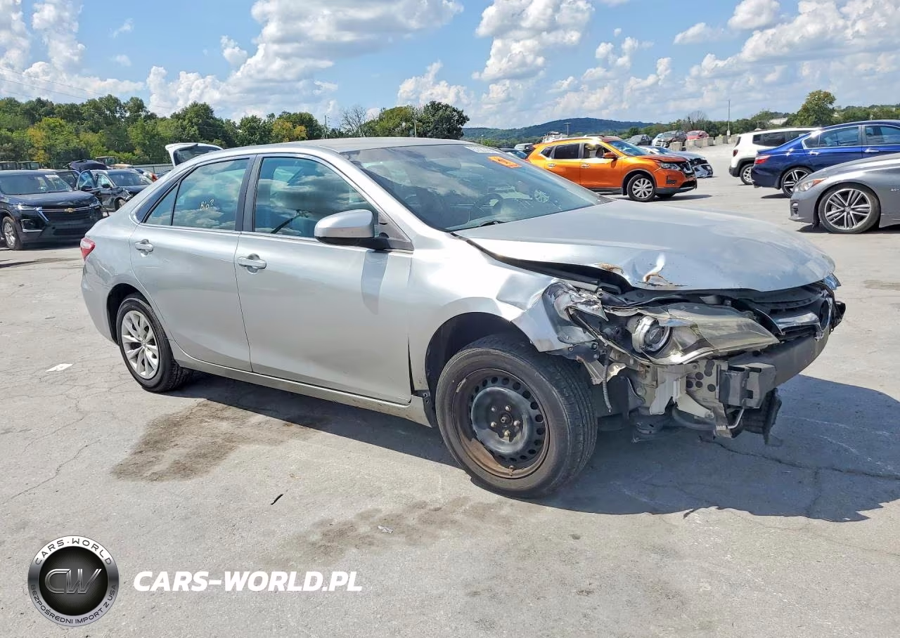 2017 Toyota Camry Le VIN:4T1BF1FK1HU723152 - 4