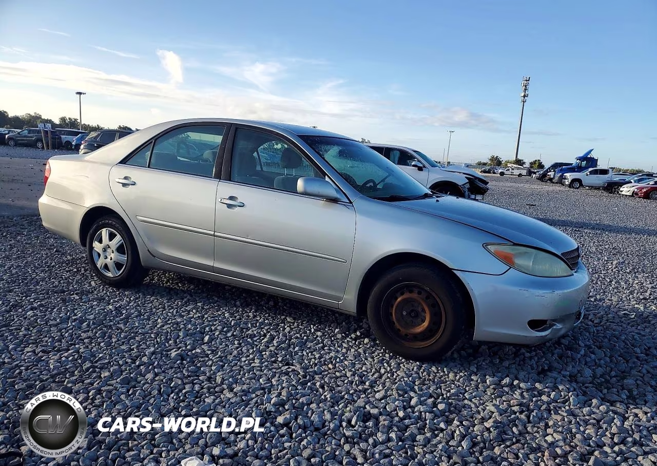 2004 Toyota Camry Standard VIN:JTDBE30K040297208 - 4