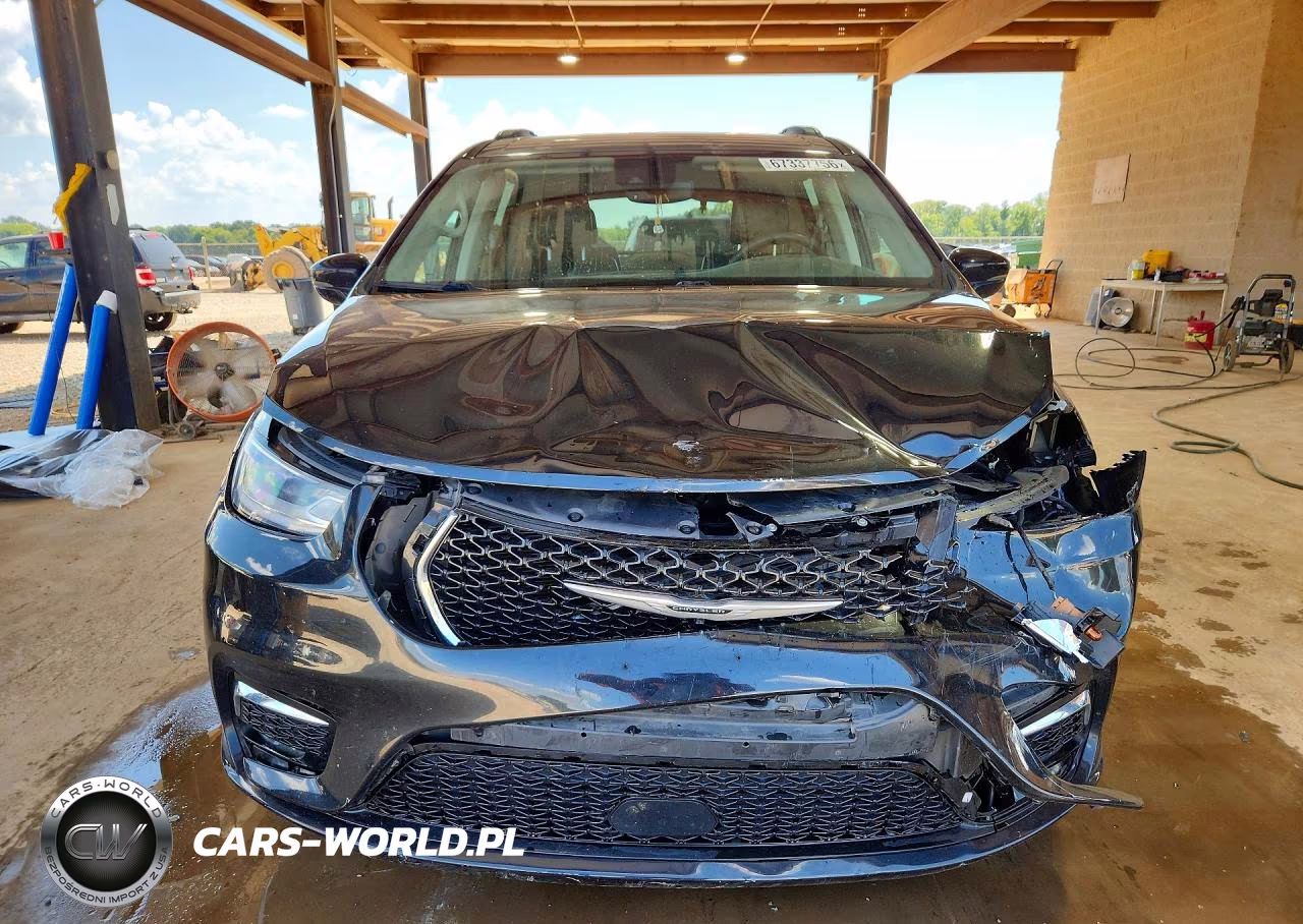 2022 Chrysler Pacifica Touring L VIN:2C4RC1BG1NR178866 - 5