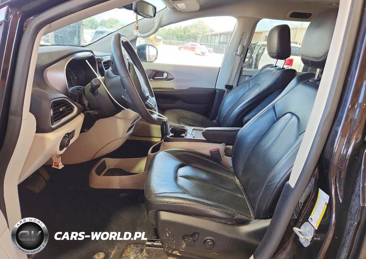 2022 Chrysler Pacifica Touring L VIN:2C4RC1BG1NR178866 - 7
