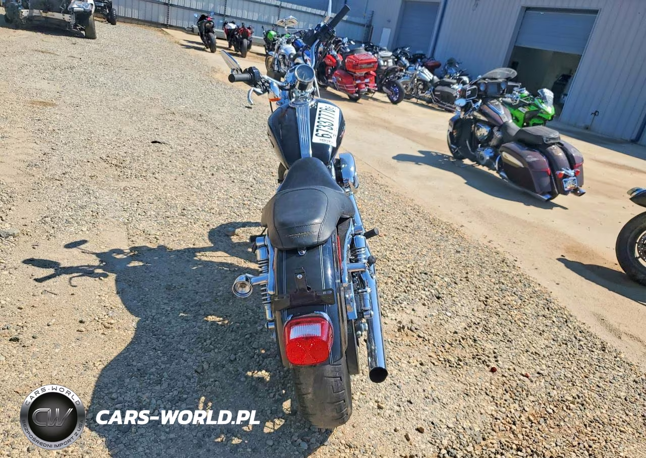 2006 Harley-Davidson Xl1200 C VIN:1HD1CGP196K433721 - 4