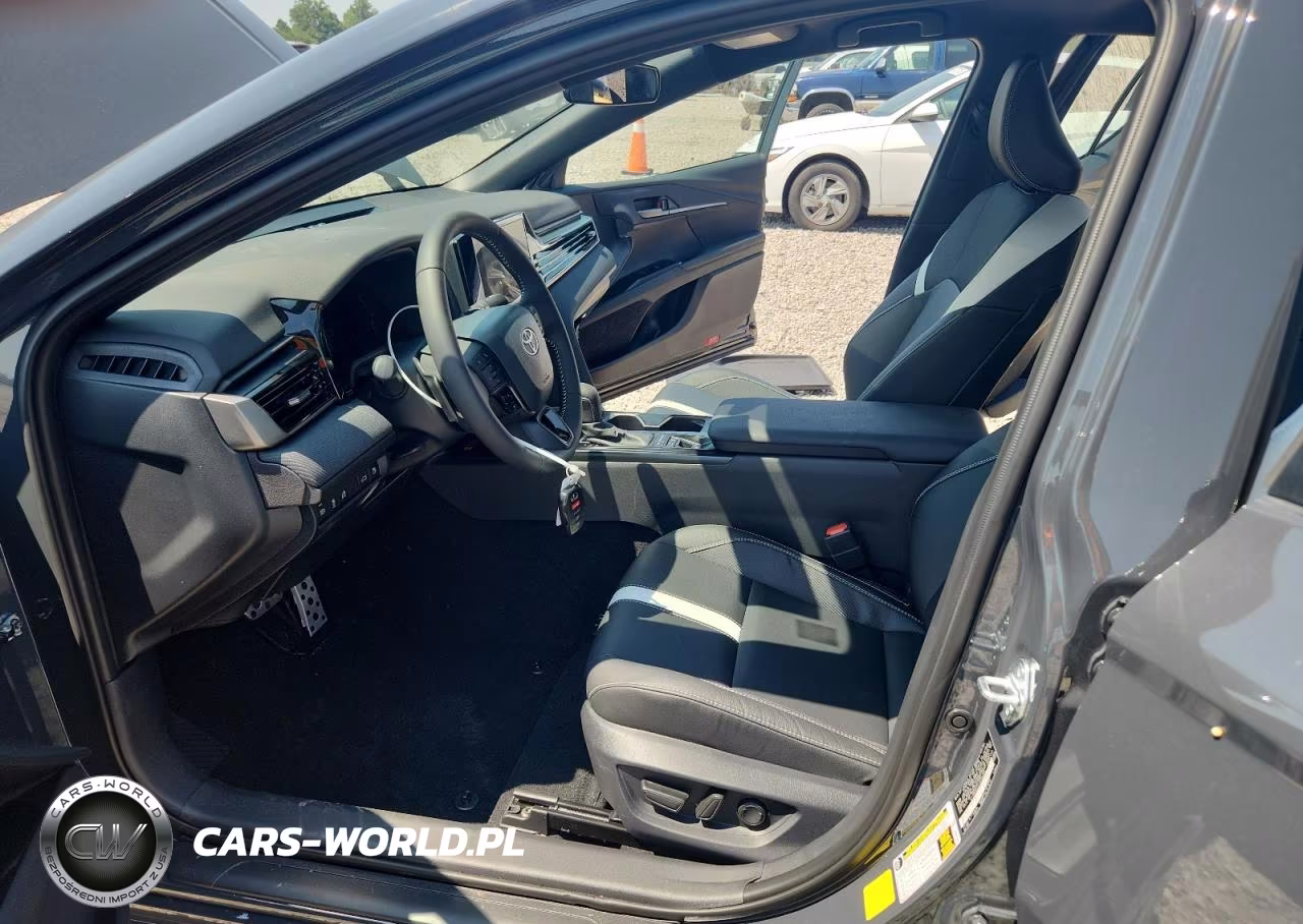 2026 Toyota Camry Se VIN:4T1DAACK4TU350466 - 7