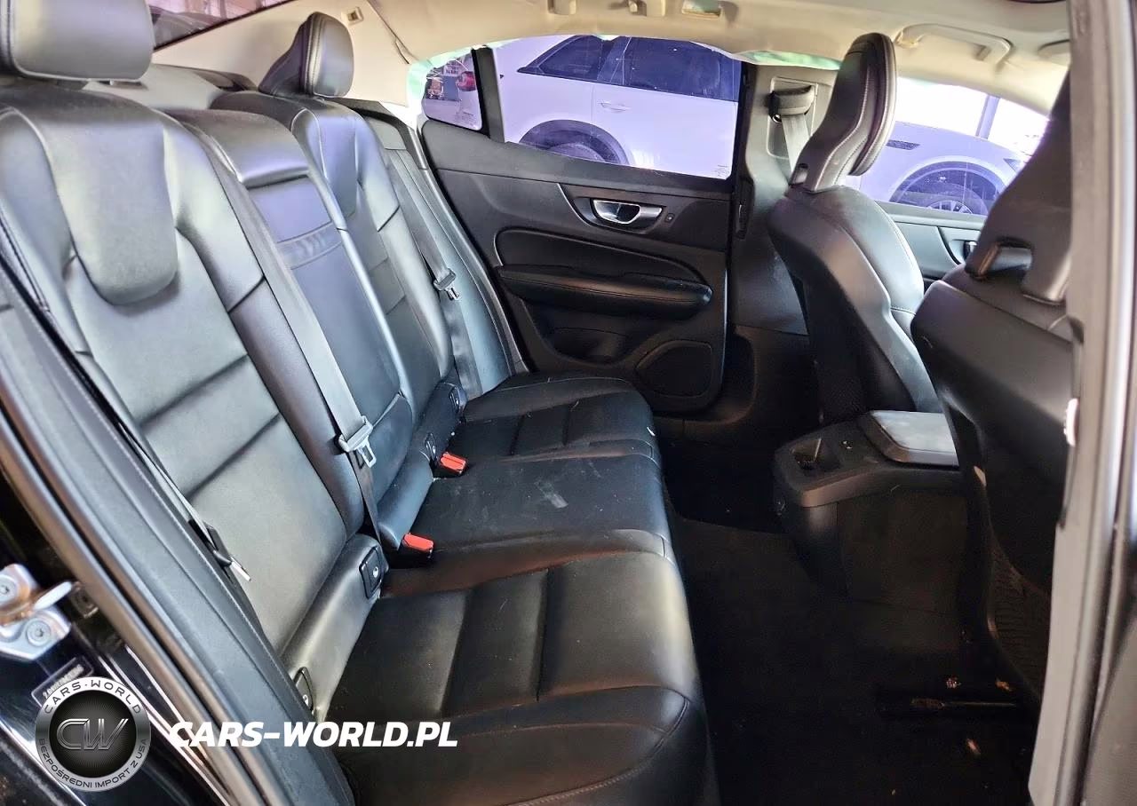 2021 Volvo S60 T5 Momentum VIN:7JR102TZ9MG103846 - 10