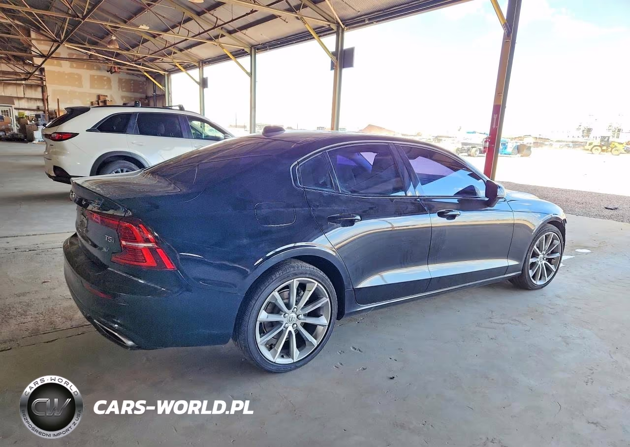 2021 Volvo S60 T5 Momentum VIN:7JR102TZ9MG103846 - 3