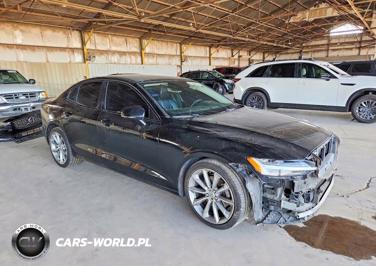 2021 Volvo S60 T5 Momentum VIN:7JR102TZ9MG103846 - 4