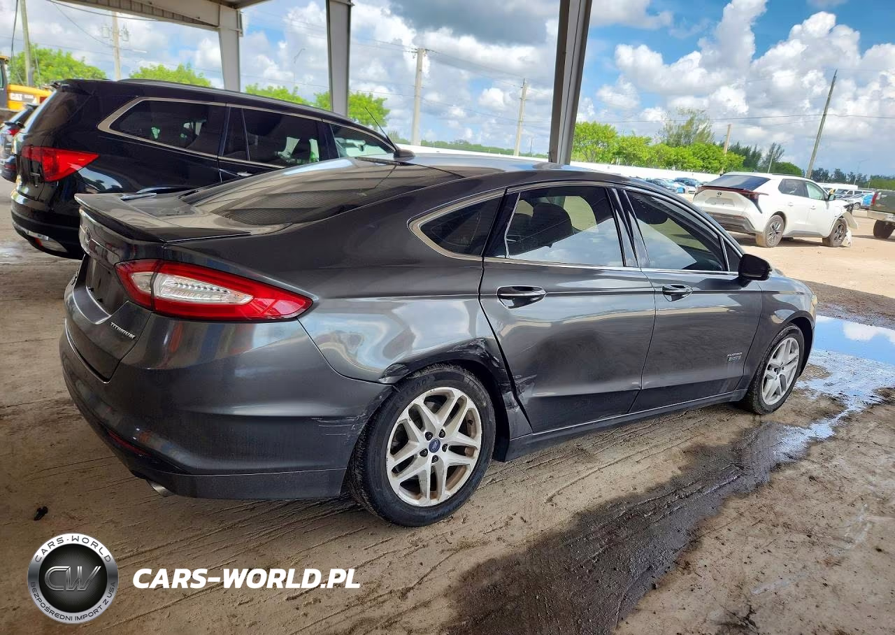 2015 Ford Fusion Titanium Phev VIN:3FA6P0SU5FR102026 - 3
