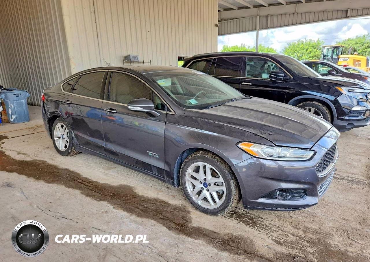 2015 Ford Fusion Titanium Phev VIN:3FA6P0SU5FR102026 - 4