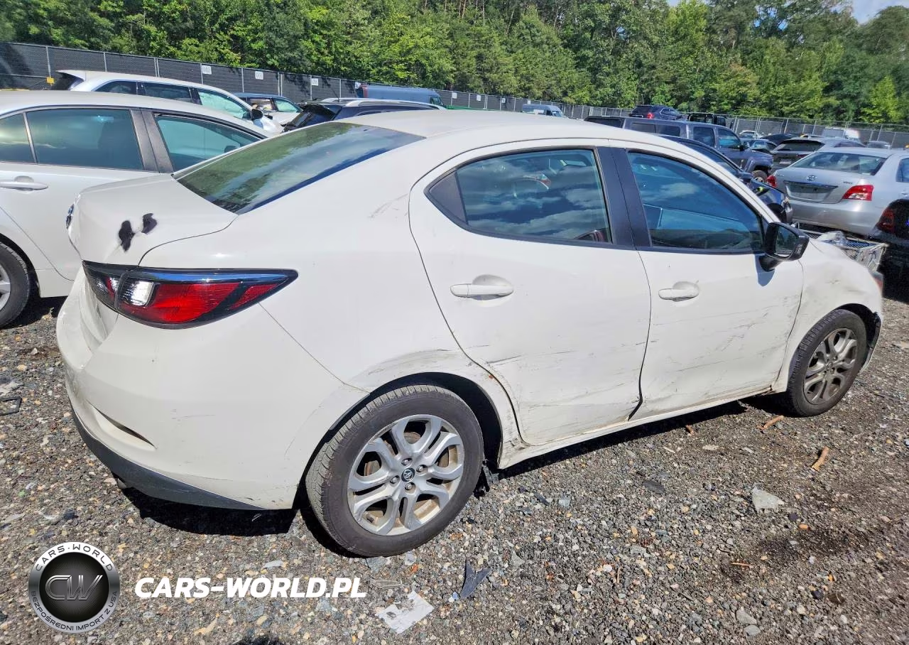 2017 Toyota Yaris Ia Base VIN:3MYDLBYV5HY176758 - 3
