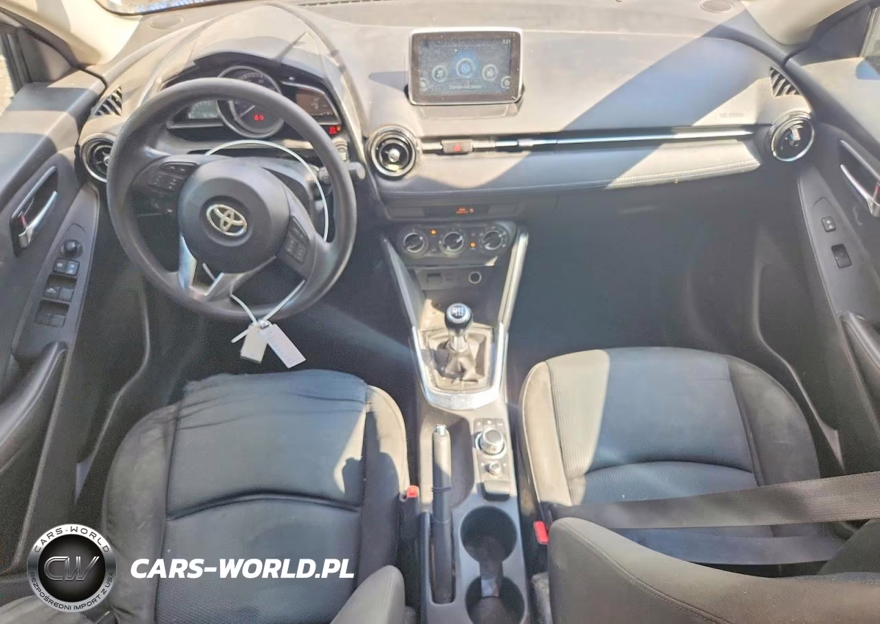 2017 Toyota Yaris Ia Base VIN:3MYDLBYV5HY176758 - 8