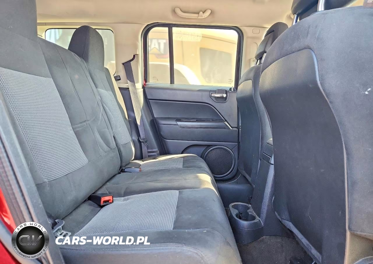 2016 Jeep Patriot Sport VIN:1C4NJPBA0GD553266 - 11