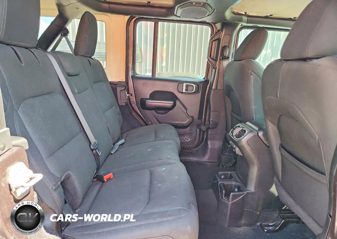 2020 Jeep Wrangler Unlimited Sport VIN:1C4HJXDG6LW241854 - 11