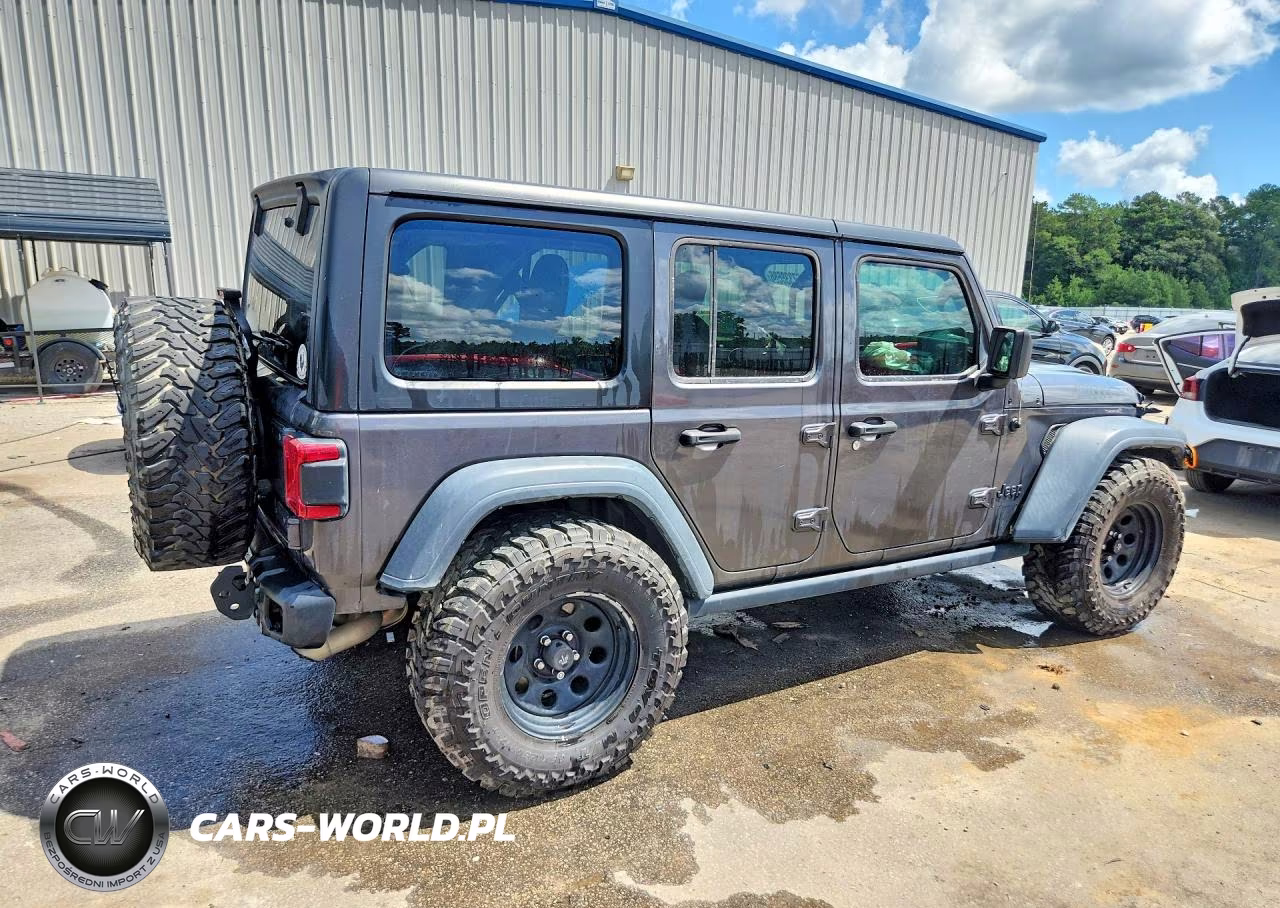 2020 Jeep Wrangler Unlimited Sport VIN:1C4HJXDG6LW241854 - 3