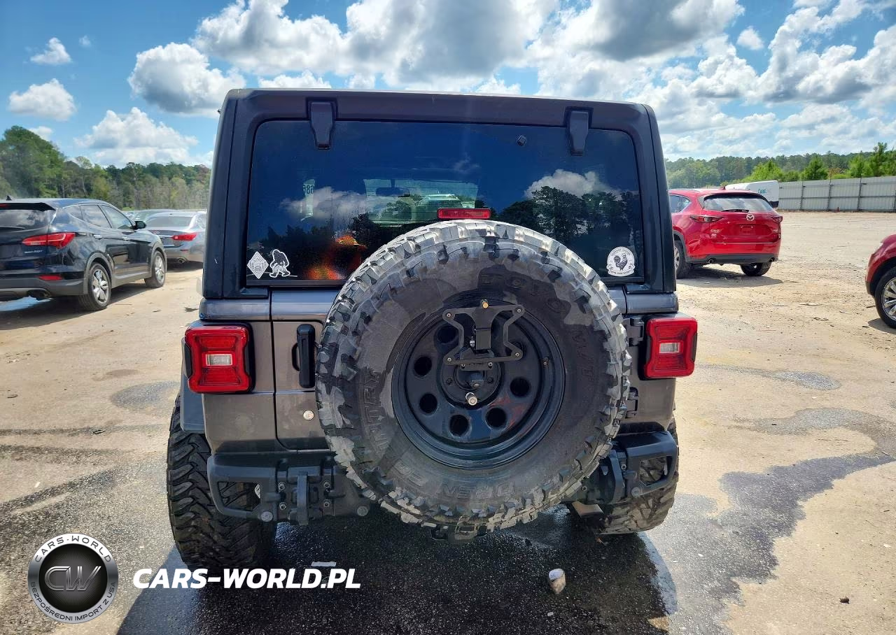 2020 Jeep Wrangler Unlimited Sport VIN:1C4HJXDG6LW241854 - 6
