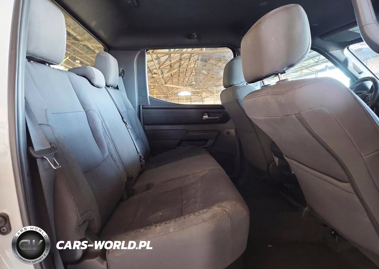 2025 Toyota Tundra Sr5 VIN:5TFLA5AB4SX049137 - 10