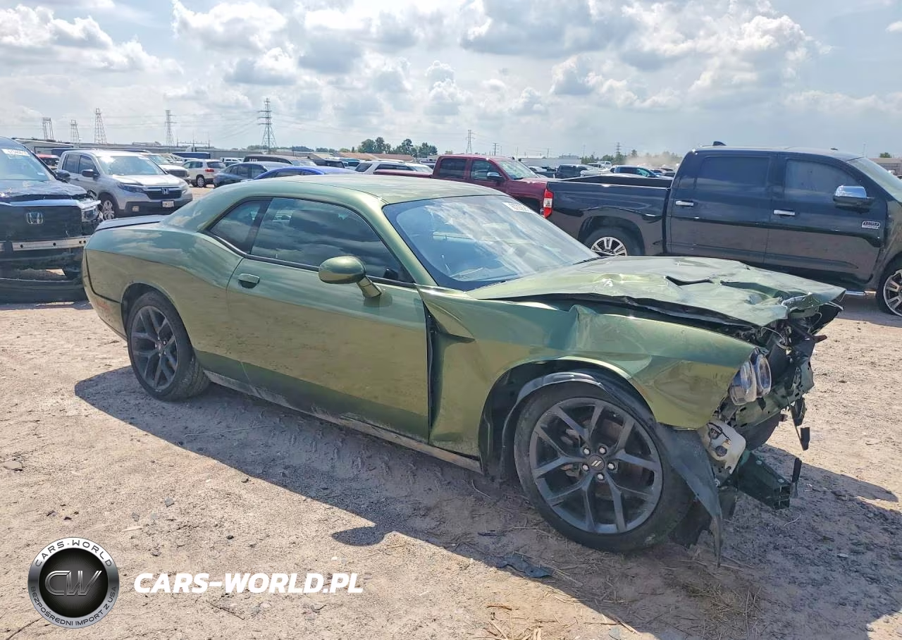2022 Dodge Challenger Sxt VIN:2C3CDZAG5NH165440 - 4