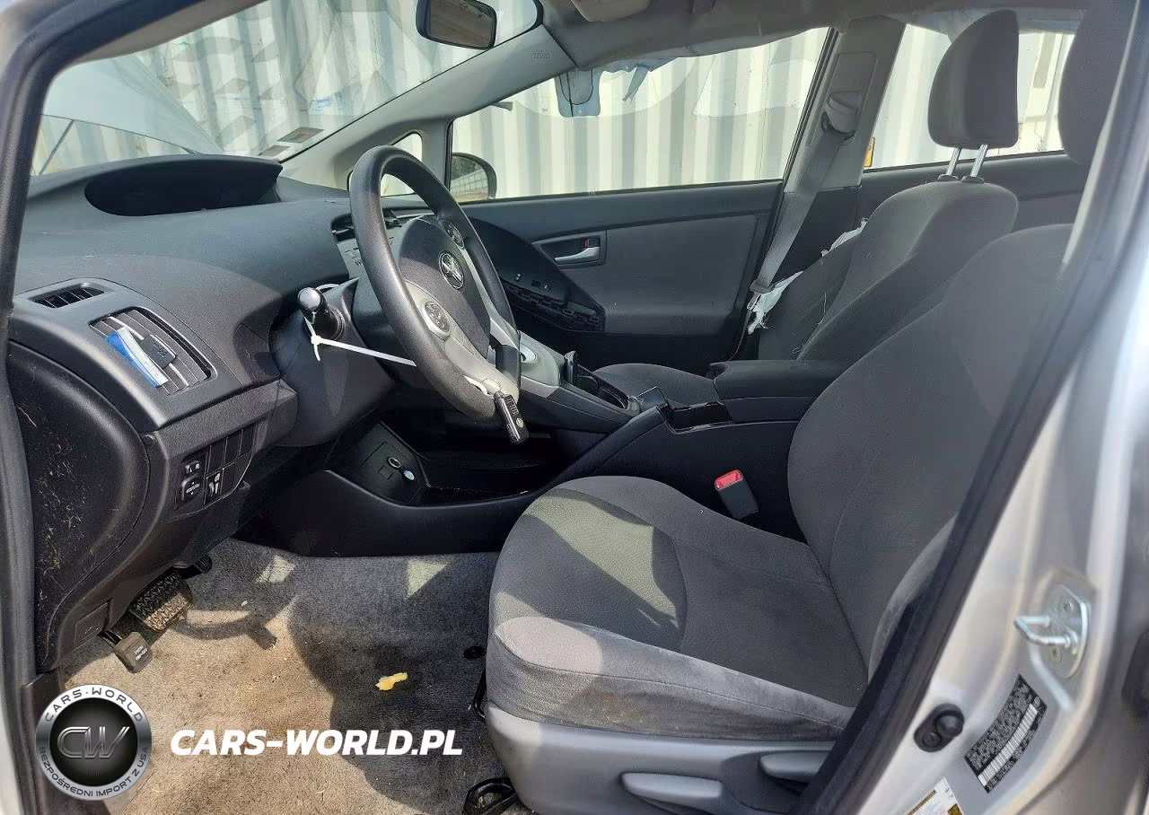 2013 Toyota Prius Three VIN:JTDKN3DUXD5540747 - 7
