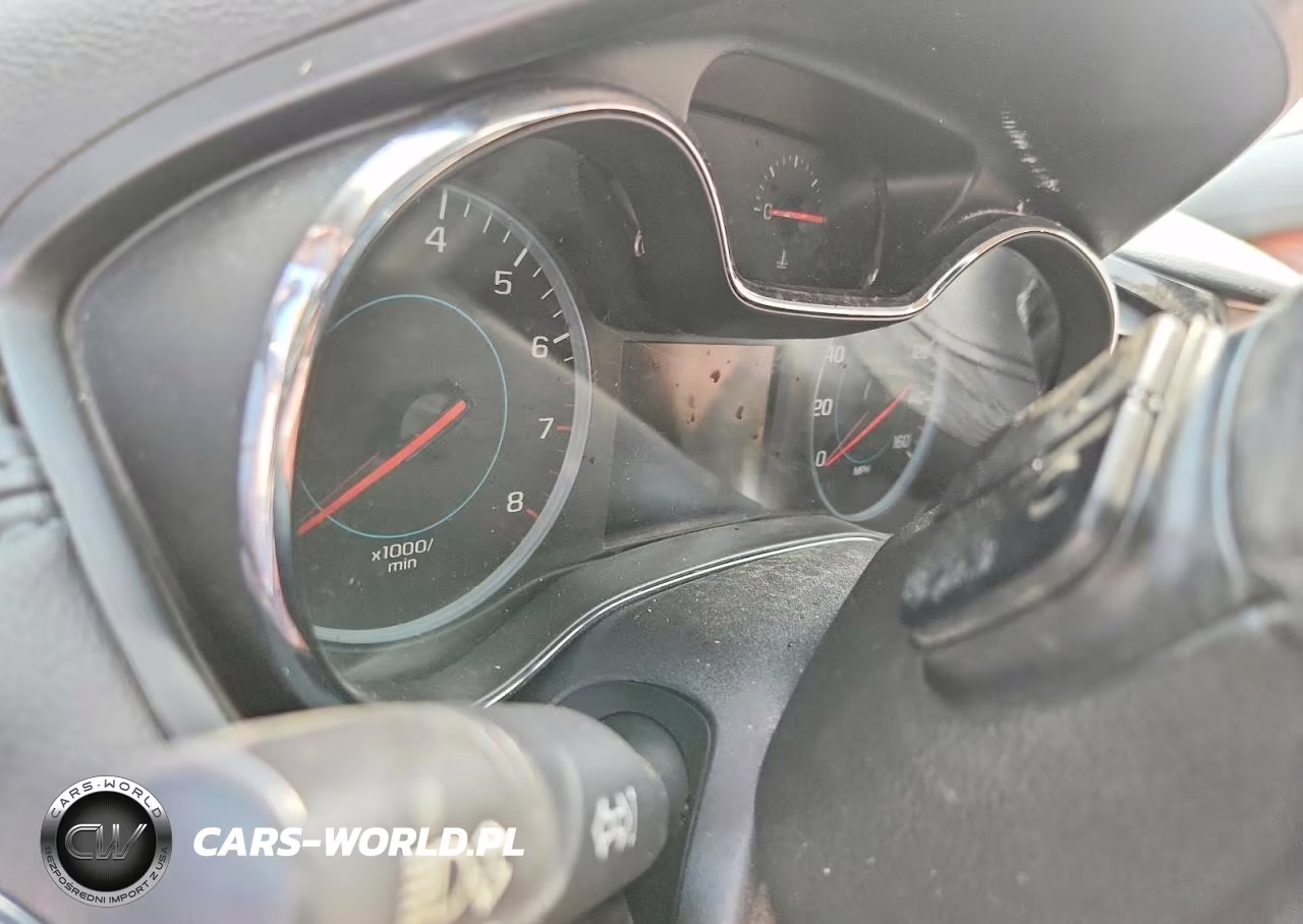 2018 Chevrolet Cruze Premier VIN:1G1BF5SMXJ7197328 - 9
