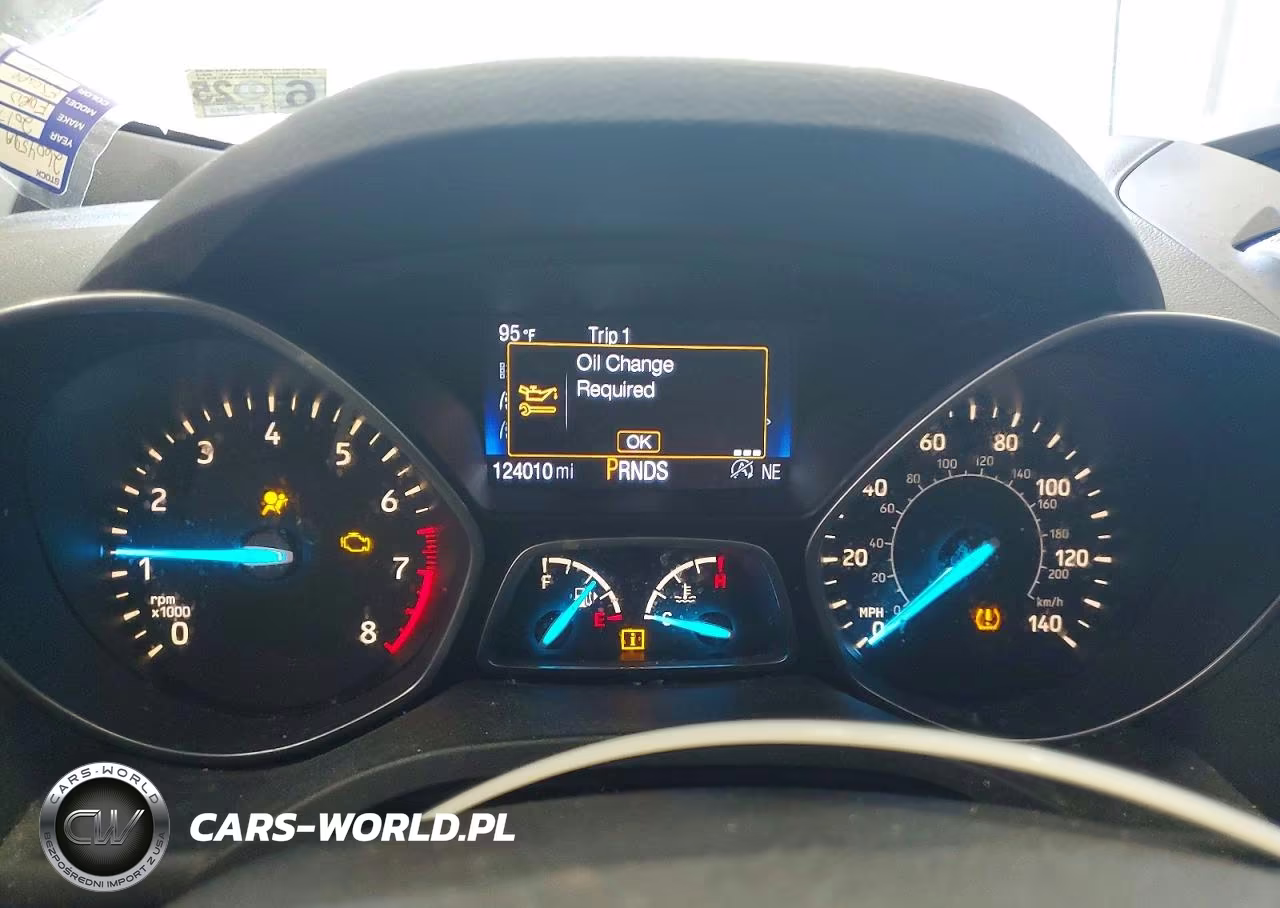 2017 Ford Escape Se VIN:1FMCU9GD3HUC27827 - 9