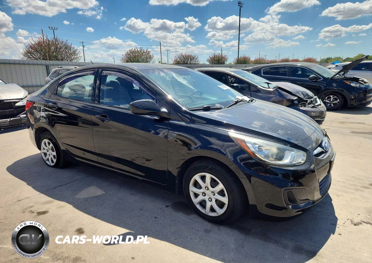 2012 Hyundai Accent Gls VIN:KMHCT4AE5CU073475 - 4