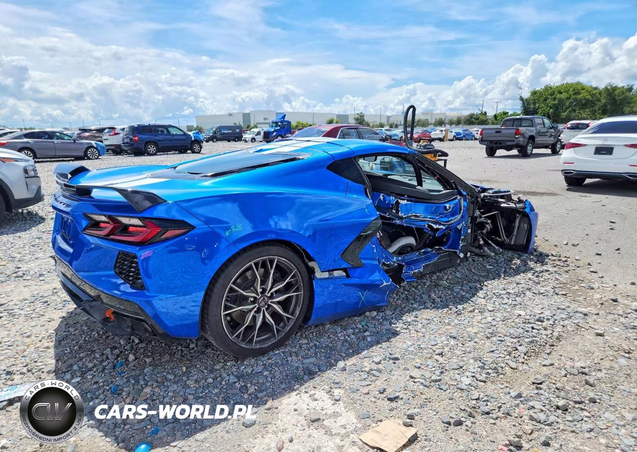 2024 Chevrolet Corvette Stingray 2Lt VIN:1G1YB2D43R5114797 - 3