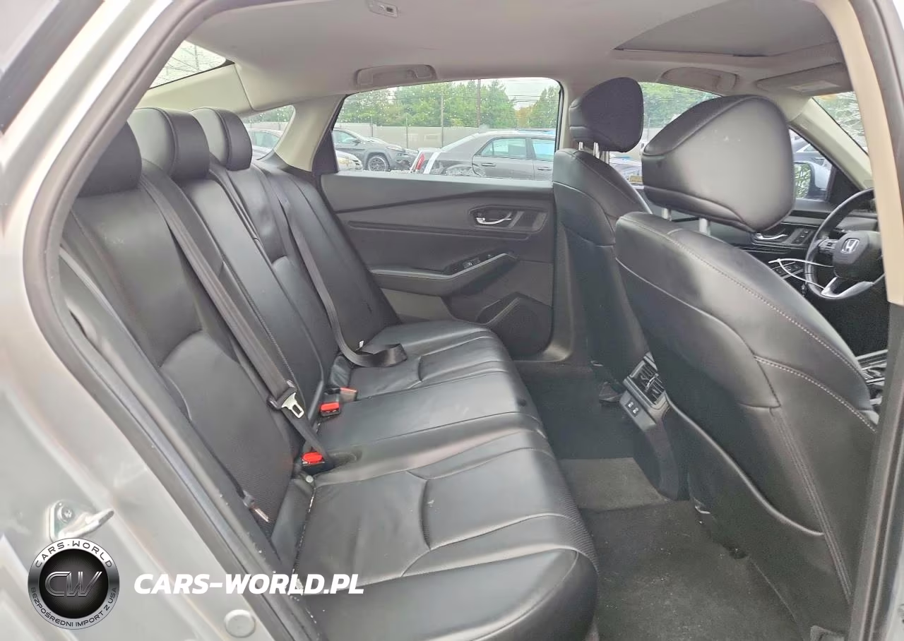 2024 Honda Accord Touring Hybrid VIN:1HGCY2F84RA010120 - 10