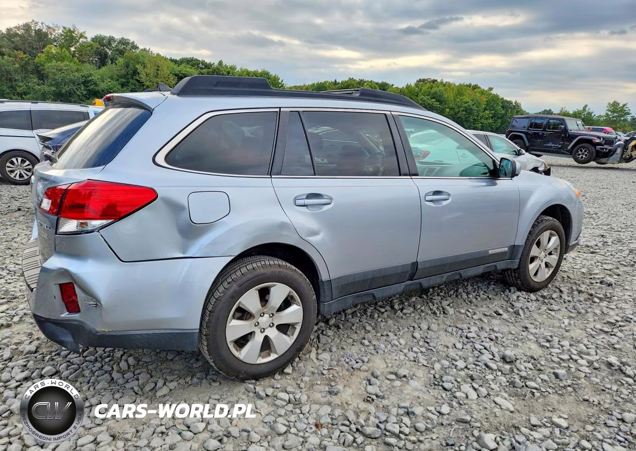 2012 Subaru Outback 2.5I Premium VIN:4S4BRBFC7C1201559 - 3
