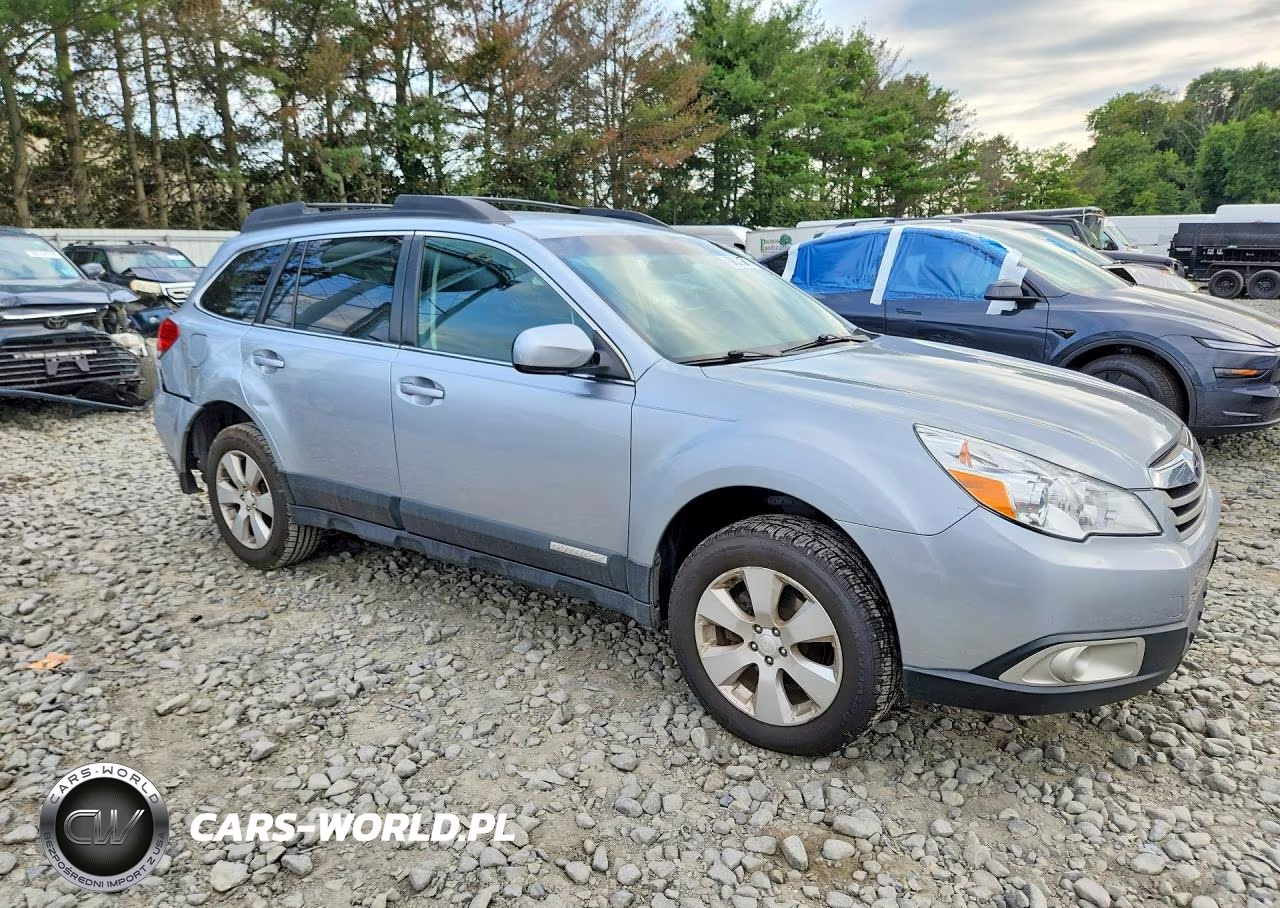 2012 Subaru Outback 2.5I Premium VIN:4S4BRBFC7C1201559 - 4
