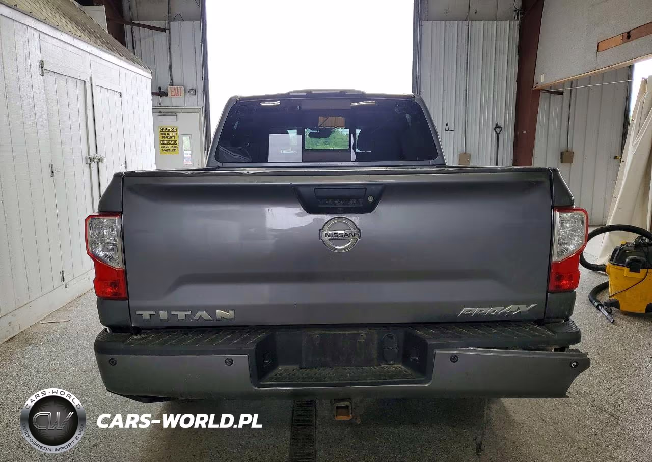 2018 Nissan Titan Pro-4X VIN:1N6AA1E5XJN514242 - 6