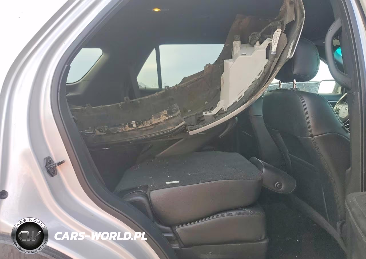 2017 Ford Explorer Xlt VIN:1FM5K7D82HGA27031 - 10