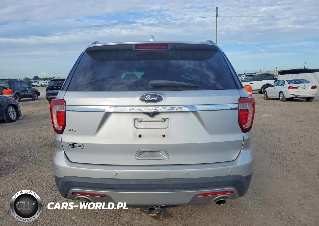 2017 Ford Explorer Xlt VIN:1FM5K7D82HGA27031 - 6