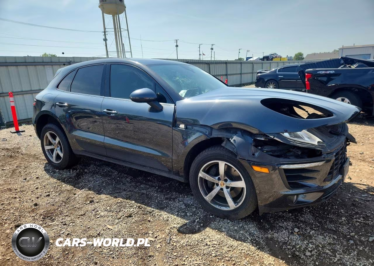 2017 Porsche Macan VIN:WP1AA2A54HLB00585 - 4