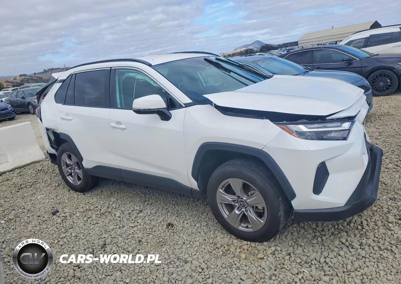 2025 Toyota Rav4 Xle VIN:2T3P1RFV0SW522984 - 4