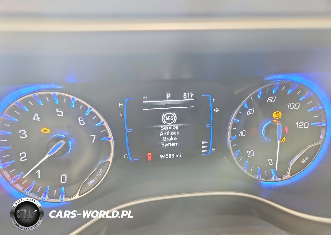 2018 Chrysler Pacifica Touring L VIN:2C4RC1BG7JR278917 - 9